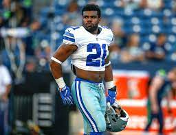 Is Ezekiel Elliot Gay? What's The Truth? - Scuffed Entertainment