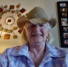 Family identified the 24-year-old woman fatally shot inside a Milwaukee  apartment building Tuesday night as Raven Coley -- a mother of four young  children. http://via.fox6now.com/e3W4n