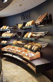 Arredamenti Su Misura Per Negozi Food Alimentari Panetterie Gastronomie E Locali Commerciali Per Inform Panetterie Esposizione Di Pane Design Pasticceria