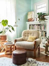A Relaxed Bungalow In Portland Oregon Bungalow Living Rooms Bungalow Decor Home