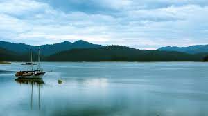 Cpu mengeluarkan suara beep beberapa kali di speakernya dan tidak ada tampilan ke layar monitor, padahal monitor tidak bermasalah kerusakan seperti in … i biasanya terjadi karena. Tasik Kenyir Danau Buatan Manusia Terbesar Di Asia Tenggara Suasananya Tenang Dan Eksotis Tribunnews Com Mobile