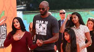 Before nike, kobe bryant had some of adidas' most memorable signature sneakers. Kobe Bryants Ehefrau Vanessa Meldet Sich Mit Emtionalem Statement Eurosport