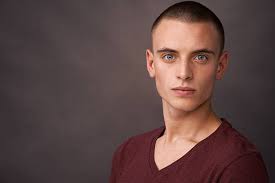 45 500+ Crane Rasé Photos, taleaux et images libre de droits