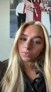 Terri Petit's Instagram, Twitter & Facebook