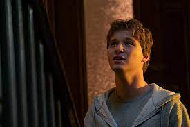 So what happens in the woman in the window? 7vgwyr1un77yem