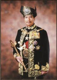 It is a malaysian public. King Xiii Mizan Zainal Abidin Of Malaysia And He Is The 17th And Current Sultan Of Terengganu King Outfit Royal Crowns Royal Jewels