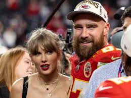 Taylor Swift touring rule: Taylor Swift is a workaholic but she breaks this  rule when she is with boyfriend Travis Kelce; heres all about what she  does - The Economic Times