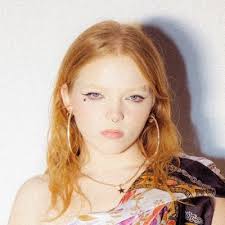 lauren jean (@pairofljs)