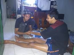 Urutan badan urutan tradisional melayu tukang urut lelaki terus ke lokasi anda. Tukang Pijat Urut Badan Patah Tulang Ciledug Tangerang Selatan Putra Cimande Tarikolot