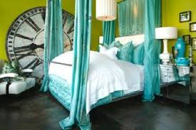 And living room living space living stone llc transitional long & narrow, black & white los louis ludlow contemporary luxe claremont lyndsey and madison contemporary madison res. Lime Green Walls And Turquoise Bedding Picsdecor Com I Would Home Decor At Repinned Net