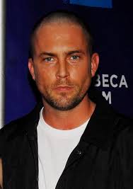 Desmond Harrington Pictures and Photos