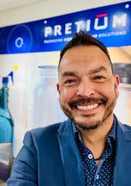 Chris Woolery's Instagram, Twitter & Facebook