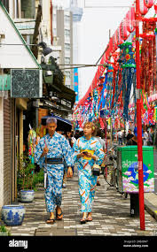 F dori hi-res stock photography and images