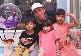 Naqiu boboy bekikis bulu betis lagu orang sarawak mantul bro. Naqiu Boboy Beristeri Dua Usia Anak Anak Pun Rapat Bila Masa Pula Saya Kahwin Lain Sensasi Mstar
