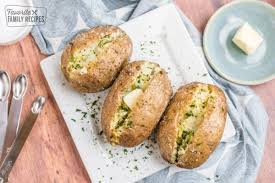 Bake potatoes at 425 °f (218 °c) for 45 to 60 minutes.2 x research source 3 x research source potatoes are done when they can be pierced easily with a fork. Perfect Baked Potato No Foil Method Favorite Family Recipes