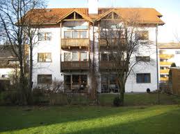 1 im eg, 65,5 m² wfl bestehend aus diele, bad/wc, küche, 2 schlafzimmern, wohnzimmer, terrasse und gartenfläche (50 m²), sowie hobbyraum im kg (22 m²) und garage, bj. 2 Zimmer Wohnung Zu Vermieten Ludwig Marz Strasse 29 B 82377 Penzberg Weilheim Schongau Kreis Mapio Net