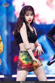 Soojin Tim Kiếm Twitter Kpop Girls Stage Outfits Korean Girl Groups