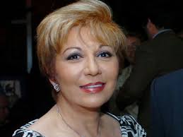 Angela Meyer's Instagram, Twitter & Facebook