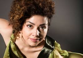 Vanessa Moreno mostra renovação da música brasileira com álbum ‘Em  Movimento’