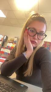 Melissa Mullis's Instagram, Twitter & Facebook