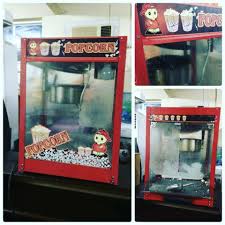For Sale Popcorn Machine Price 35 Bd للبيع مكينة نفيش بحالة ممتازة السعر 35 Bd Tel 33770050 Kitchen Appliances Popcorn Popcorn Maker