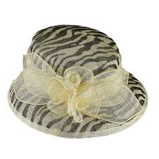 Vous rêvez depuis longtemps de vous offrir un chapeau mais le prix vous effraie? Chapeau Mariage Pas Cher Ivoire Avec Des Fleurs