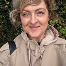 Hello Does anyone know of a Chair Yoga class in the area or surrounding  areas.