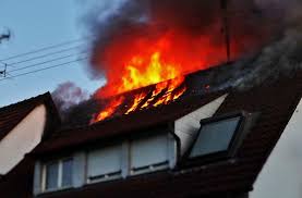 Brennendes haus stöbern in kategorien. Berglen Im Rems Murr Kreis Rettungskrafte Finden Toten In Brennendem Haus Rems Murr Kreis Stuttgarter Nachrichten