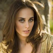 Carly Henley biography