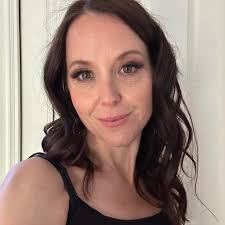 Where to rent an industrial kitchen for bulk baking in Cedar Rapids?