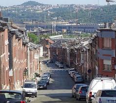 5.5 latitude :50.5833 altitude :214 ☀ la belgique couvre un territoire d'une superficie de 30 528 km carrés situé en europe de l'ouest. Moi Bourgmestre Seraing Dans La Cite Du Fer Un Climat Plus Brulant Que Jamais Entre Ps Et Ptb