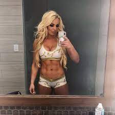 WWE star Mandy Rose brilliantly hits back at her haters with epic Twitter  post after SmackDown Live | The Sun