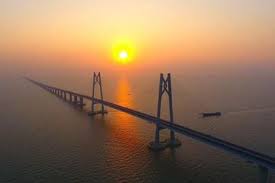 Video itu menunjukkan jembatan di kota humen di provinsi guangdong, tiongkok. Jembatan Laut Terpanjang Di Dunia Telah Selesai Ini Penampakannya Semua Halaman Grid