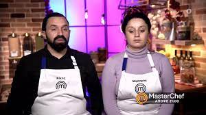 Φτάσαμε στους τέσσερις του masterchef 5 και οι πιθανότητες είναι ίσες πια για όλους. Masterchef 5 H Oikeio8elhs Apoxwrhsh Apo Thn Triada Kai H Epistrofh Paikth Video Ladytimes