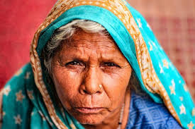 15 Before & After Images That Will Show You the Magic of B&W Photography