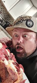 Had the Shrimp Po' Boy sandwich today. Excellent food truck repast! They  are conveniently parked