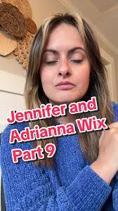 Mandy Benton's Instagram, Twitter & Facebook