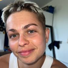 Emma Houston 🍉 (@shortbreadthebreaker) • Threads, Say more