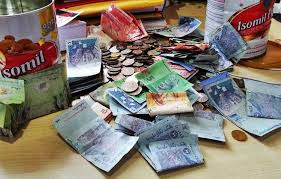 15 Cara Pelabur Newbie Simpan Banyak Duit Untuk Beli Rumah Tahun Ini Siri Akhir In 2020 Personalized Items Monopoly Deal