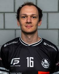 Kader 2025/26 🔥 Position: Stürmer 🎯 #7 Sven Kummer #8 Oliver Walker #9  Timo Wiedmer #12 Fabian Schertenleib #16 Sébastien Wehrli #29 Jascha Blaser  #33 Miro Schwarz #50 David Johansson #55 David