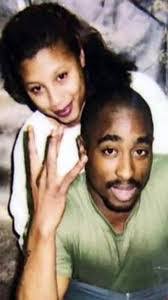 Desiree Simpson's Instagram, Twitter & Facebook