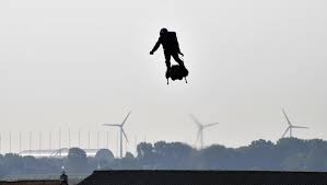 Maybe you would like to learn more about one of these? Traversee De La Manche En Flyboard Franky Zapata Est Tombe A L Eau