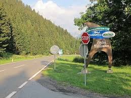 Het weer wordt gedurende de week dat we in karinthië zijn alleen maar mooier en mooier, het maakt dus niet zo heel veel uit welke dag we uitkiezen voor ons bezoek aan slovenië. De Fernpas In Tirol Oostenrijk De Autobahn Hotels En Motels