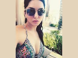 Image result for sunny leone sexy photo