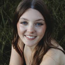 Madison photographer for family group shots downtown