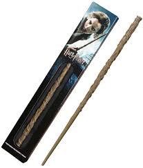 Dragon heartstring is one of the supreme wand cores in the wizarding world, and here's everything you need to know about it. Noble Collection Harry Potter Harry Potter Wand In Window Box Hermione Forbiddenplanet Com Uk And Worldwide Cult Entertainment Megastore