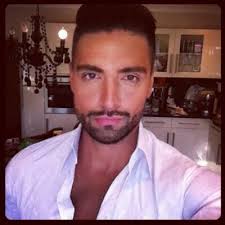 cameron khan (@cameron_khan23)