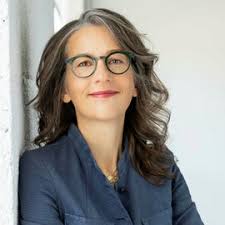 Är väskförbudet synonymt med fler fickor för kvinnor?