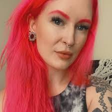 Tabitha Clevenger's Instagram, Twitter & Facebook