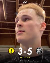 Kevin Nylund ja hieman yllättävä ratkaisu tässä tilanteessa. 🤪 — #Heimo  #Salibandy #Fliiga #EspooLiikkuu #KWMC — 🎥: @ruutu_urheilu